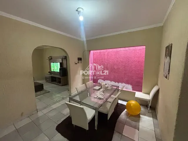 Casa 5 quartos e 3 banheiros, à venda, no bairro Santo Antônio em Juazeiro