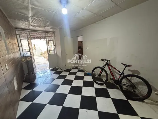 Casa 5 quartos e 3 banheiros, à venda, no bairro Santo Antônio em Juazeiro