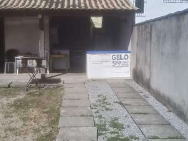 Casa com 300m² 3 quartos e 2 banheiros, à venda, no bairro Recanto em Rio das Ostras