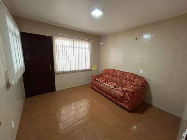 Casa com 471m², à venda ou para alugar, no bairro Trianon em Guarapuava