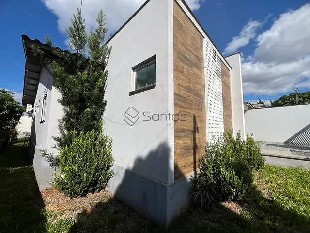 Casa 3 quartos e 2 banheiros, à venda ou para alugar, no bairro Centro em Augusto Pestana