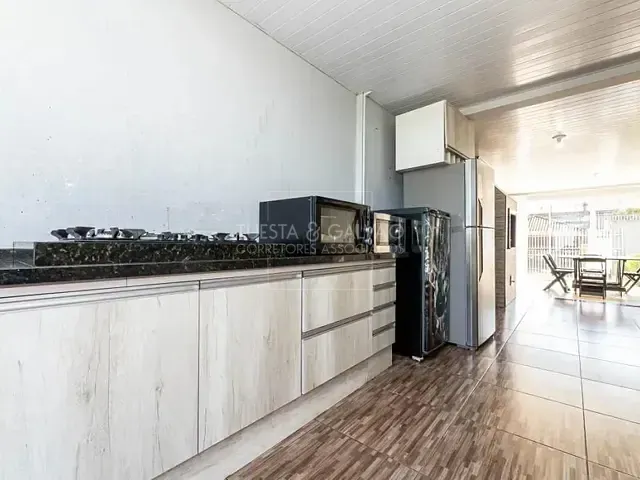 Casa com 100m² 3 quartos e 2 banheiros, à venda, no bairro Rivabem em Campo Largo