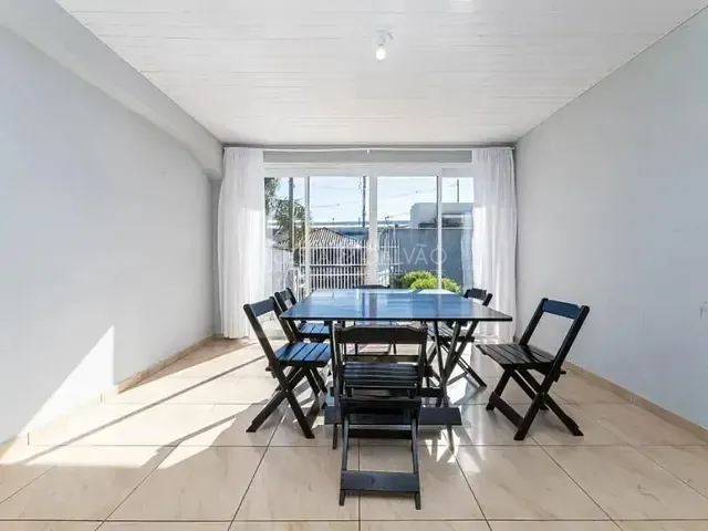 Casa com 100m² 3 quartos e 2 banheiros, à venda, no bairro Rivabem em Campo Largo