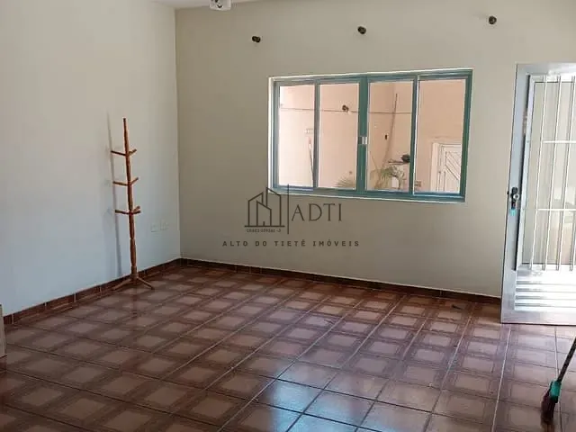Casa 3 quartos e 1 banheiro, à venda, no bairro Cesar de Souza em Mogi das Cruzes