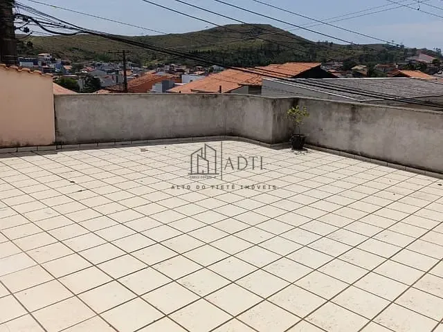 Casa 3 quartos e 1 banheiro, à venda, no bairro Cesar de Souza em Mogi das Cruzes