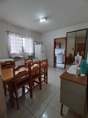 Casa 2 quartos e 1 banheiro, à venda, no bairro Jardim Eldorado em Apucarana