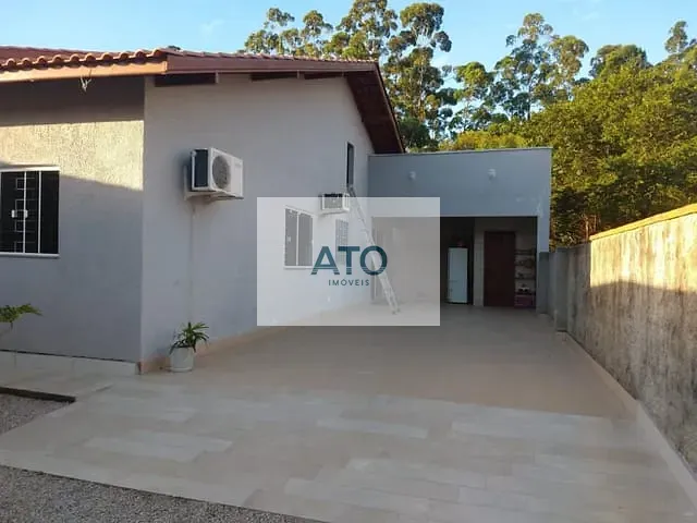 Casa com 363m² 3 quartos e 1 banheiro, à venda, no bairro Areias em Tijucas