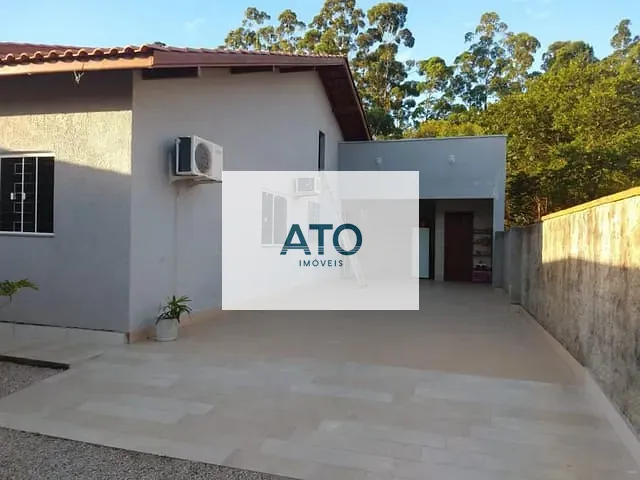Casa com 363m² 3 quartos e 1 banheiro, à venda, no bairro Areias em Tijucas