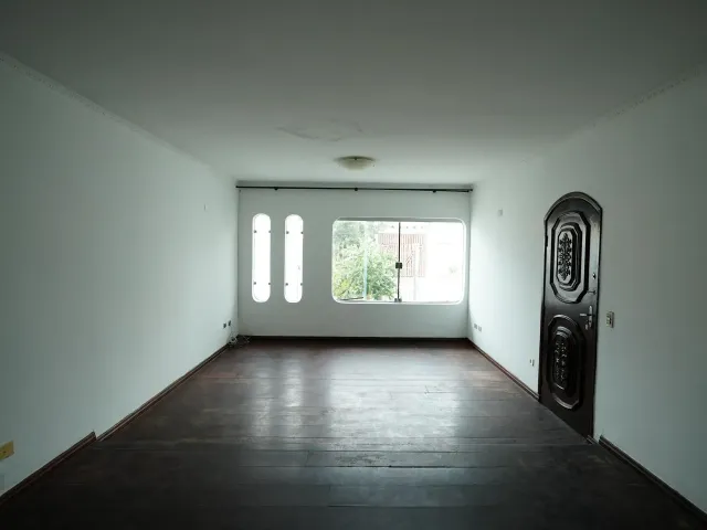 Casa 2 quartos e 2 banheiros, para alugar, no bairro Vila Metalúrgica em Santo André