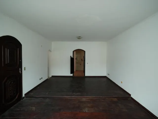 Casa 2 quartos e 2 banheiros, para alugar, no bairro Vila Metalúrgica em Santo André