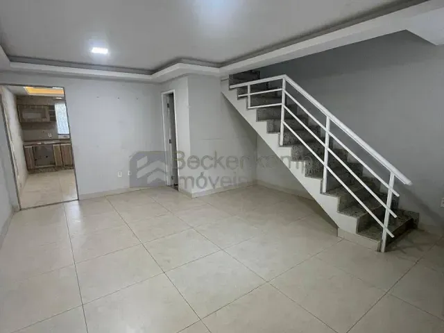 Casa 3 quartos e 5 banheiros, à venda, no bairro Jardim Belvedere em Volta Redonda