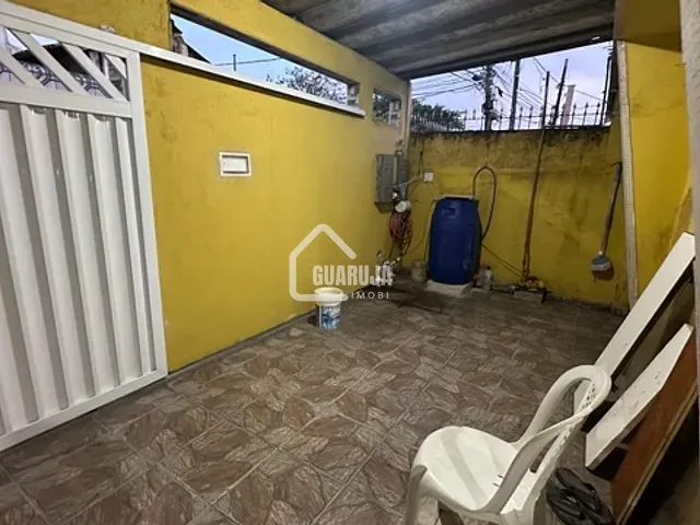 Casa 3 quartos e 2 banheiros, à venda, no bairro Jardim Monteiro da Cruz (Vicente de Carvalho) em Guarujá