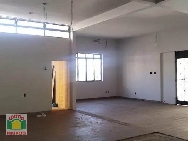 Casa com 400m², para alugar, no bairro Centro em Anápolis