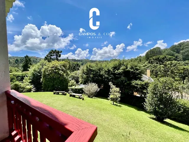 Casa com 1144m² 5 quartos e 3 banheiros, à venda, no bairro Jardim Embaixador em Campos do Jordão