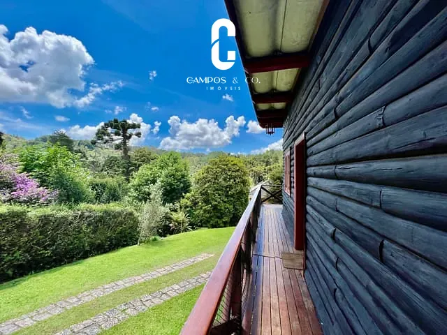 Casa com 1144m² 5 quartos e 3 banheiros, à venda, no bairro Jardim Embaixador em Campos do Jordão