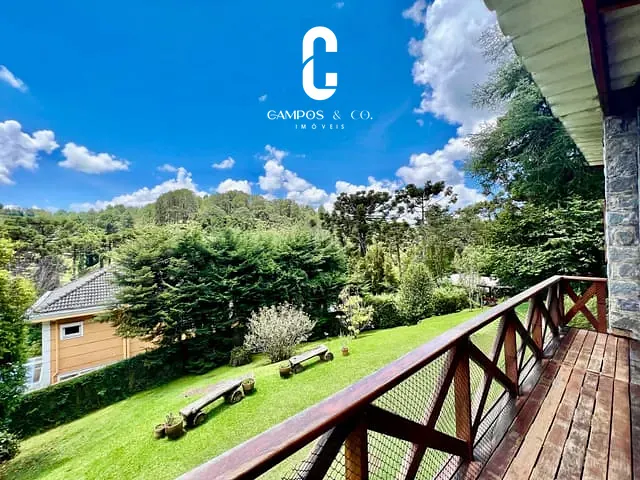Casa com 1144m² 5 quartos e 3 banheiros, à venda, no bairro Jardim Embaixador em Campos do Jordão