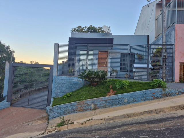 Casa com 182m² 2 quartos e 1 banheiro, à venda, no bairro Jardim Edith em Jaguariaíva