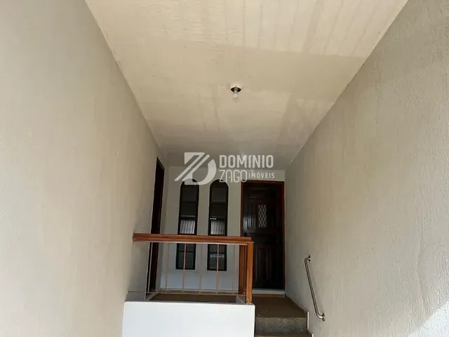 Casa com 212m² 4 quartos e 2 banheiros, à venda, no bairro Estados Unidos em Uberaba