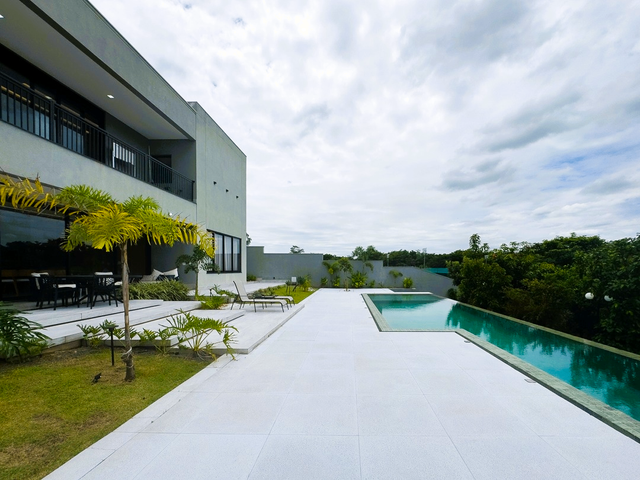 Incrível imóvel cinematográfico-Condomínio Jardins da Cidade