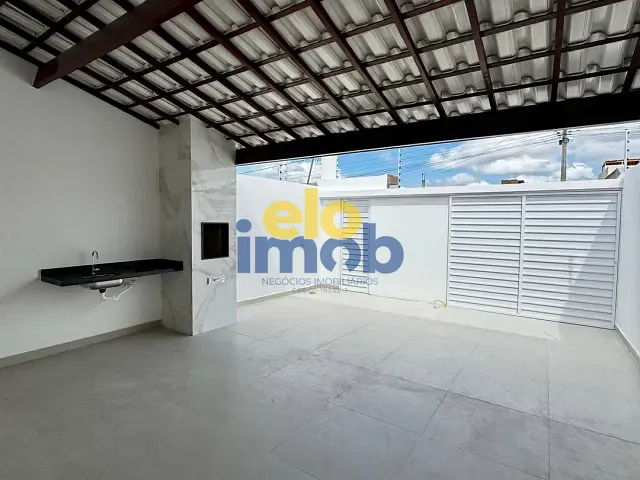 Casa 3 quartos e 3 banheiros, à venda, no bairro Luiz Gonzaga em Caruaru