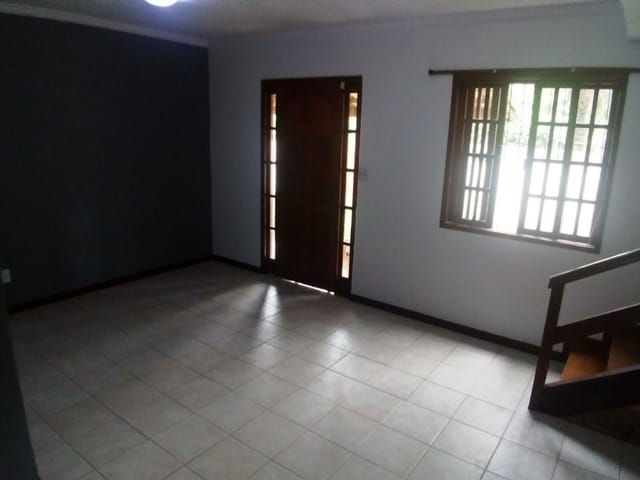 Casa com 130m² 3 quartos e 2 banheiros, à venda, no bairro Maria Paula em Niterói