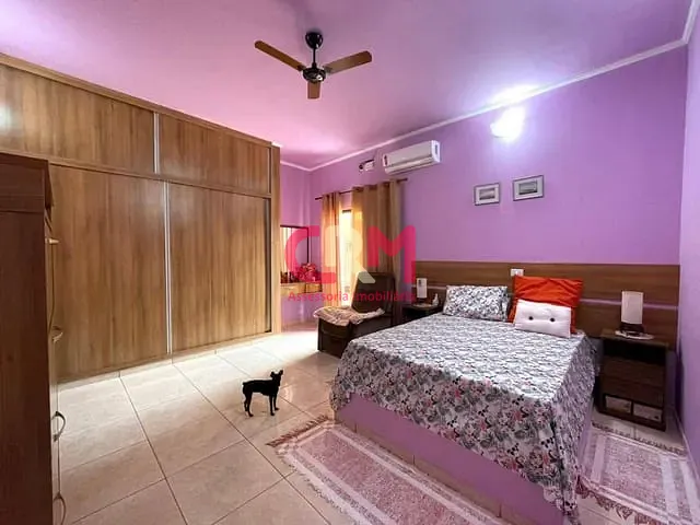 Casa com 259m² 3 quartos e 3 banheiros, à venda, no bairro Vila Rosa em Taquaritinga