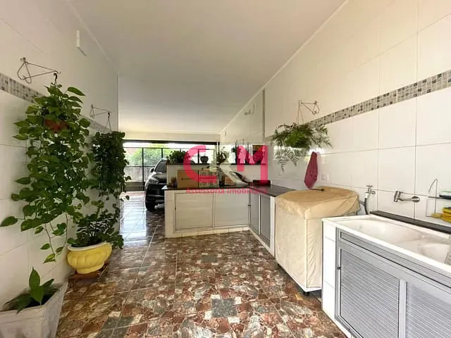 Casa com 259m² 3 quartos e 3 banheiros, à venda, no bairro Vila Rosa em Taquaritinga