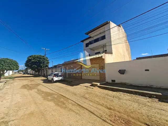 Casa com 180m² 2 quartos e 1 banheiro, para alugar, no bairro Boa Vista em Vitória da Conquista
