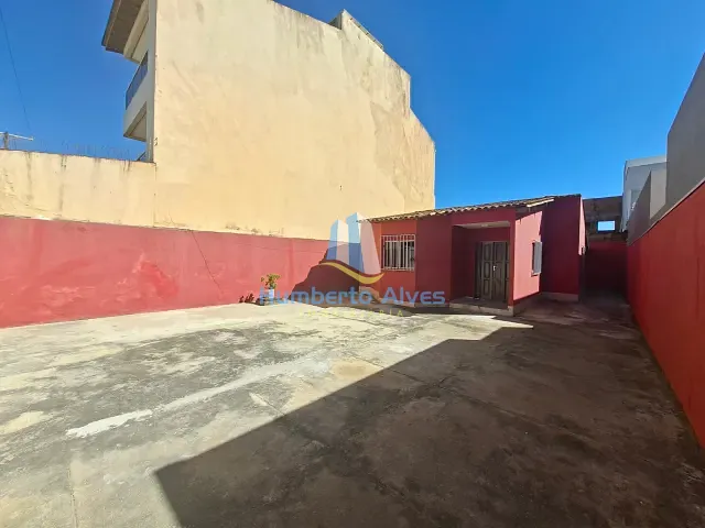 Casa com 180m² 2 quartos e 1 banheiro, para alugar, no bairro Boa Vista em Vitória da Conquista