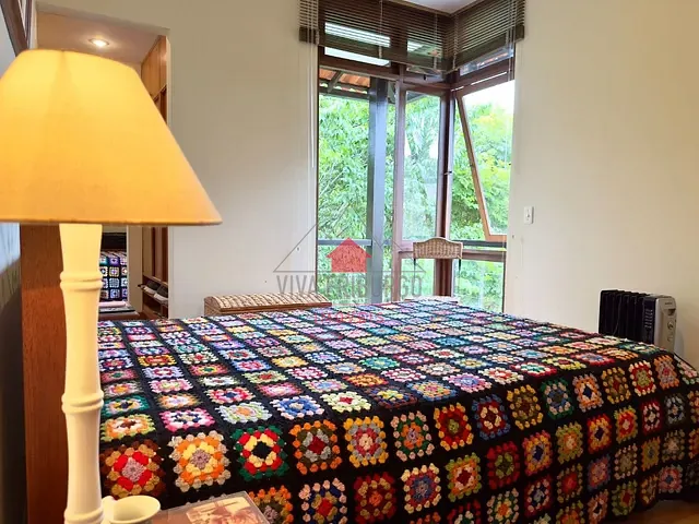 Casa 3 quartos e 1 banheiro, à venda ou para alugar, no bairro Vale dos Pinheiros em Nova Friburgo
