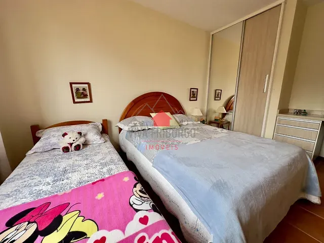 Casa 3 quartos e 1 banheiro, à venda ou para alugar, no bairro Vale dos Pinheiros em Nova Friburgo