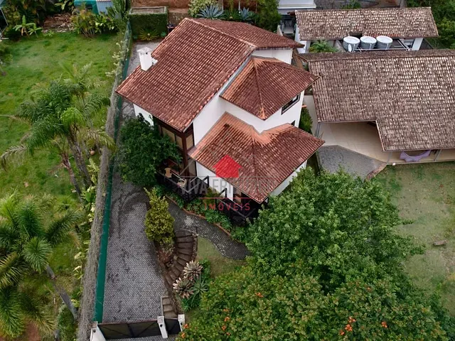 Casa 3 quartos e 1 banheiro, à venda ou para alugar, no bairro Vale dos Pinheiros em Nova Friburgo
