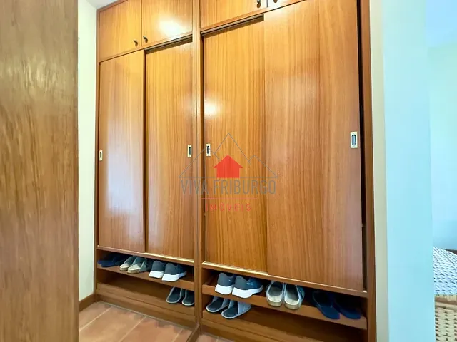 Casa 3 quartos e 1 banheiro, à venda ou para alugar, no bairro Vale dos Pinheiros em Nova Friburgo