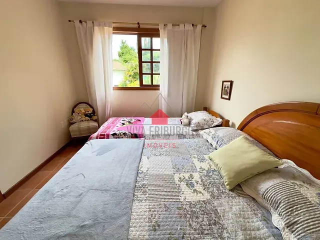 Casa 3 quartos e 1 banheiro, à venda ou para alugar, no bairro Vale dos Pinheiros em Nova Friburgo