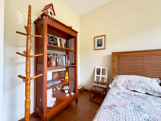 Casa 3 quartos e 1 banheiro, à venda ou para alugar, no bairro Vale dos Pinheiros em Nova Friburgo