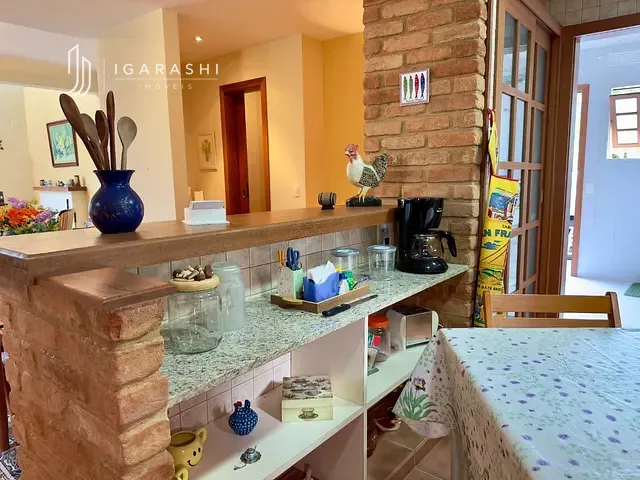 Casa 3 quartos e 1 banheiro, à venda ou para alugar, no bairro Vale dos Pinheiros em Nova Friburgo