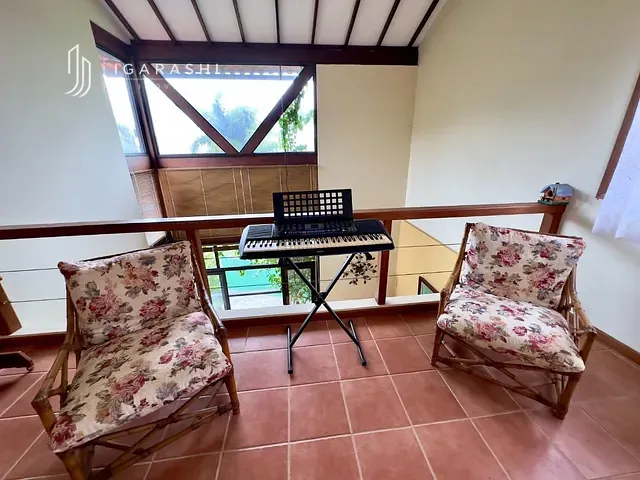 Casa 3 quartos e 1 banheiro, à venda ou para alugar, no bairro Vale dos Pinheiros em Nova Friburgo