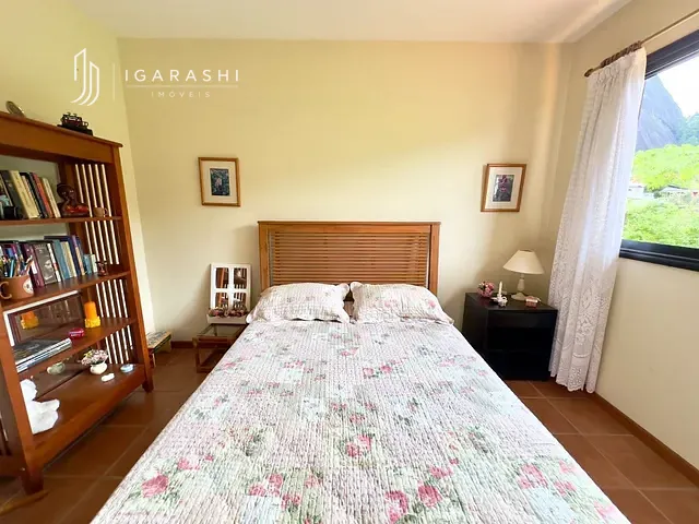 Casa 3 quartos e 1 banheiro, à venda ou para alugar, no bairro Vale dos Pinheiros em Nova Friburgo