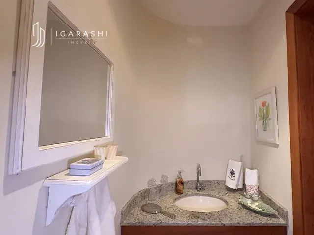 Casa 3 quartos e 1 banheiro, à venda ou para alugar, no bairro Vale dos Pinheiros em Nova Friburgo