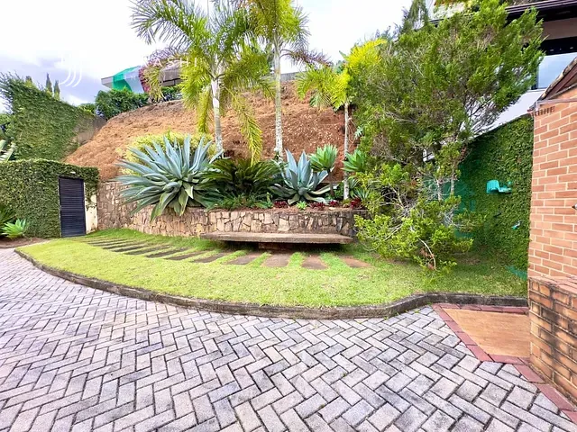 Casa 3 quartos e 1 banheiro, à venda ou para alugar, no bairro Vale dos Pinheiros em Nova Friburgo