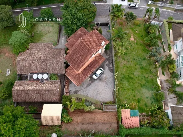 Casa 3 quartos e 1 banheiro, à venda ou para alugar, no bairro Vale dos Pinheiros em Nova Friburgo