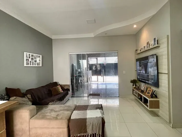 Casa 3 quartos e 2 banheiros, à venda, no bairro Parque Residencial Jaguari em Americana
