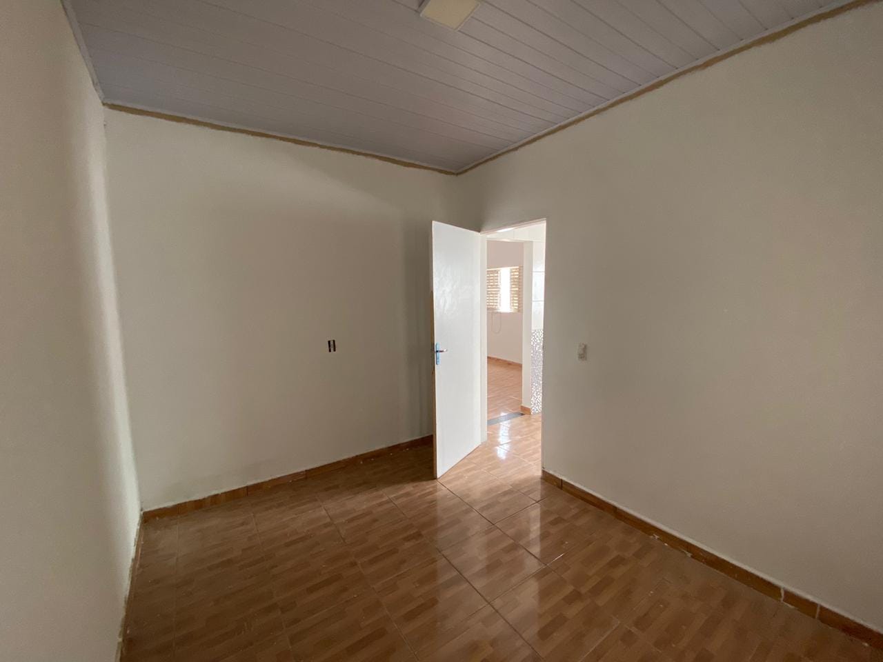 Casa à venda com 2 quartos, 90m² - Foto 7
