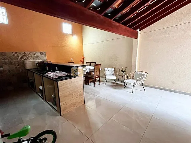Casa com 125m² 3 quartos e 2 banheiros, à venda, no bairro Jardim Martins em Jundiaí