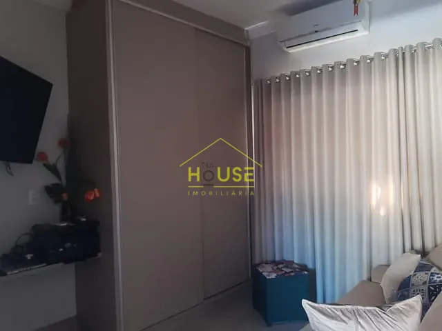 Casa com 250m² 3 quartos e 3 banheiros, à venda, no bairro Jardim Residencial Eulália em Votuporanga