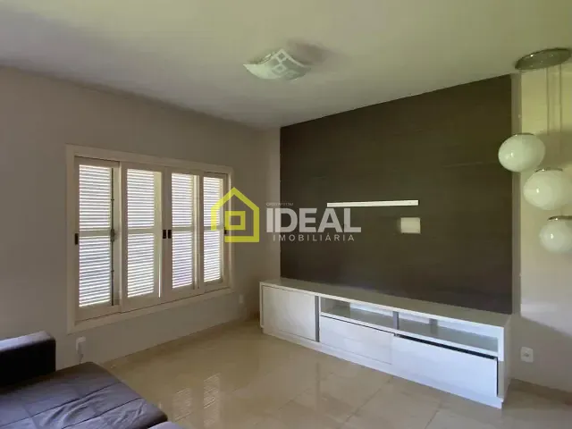 Casa 4 quartos e 1 banheiro, para alugar, no bairro Santo Antônio em Concórdia