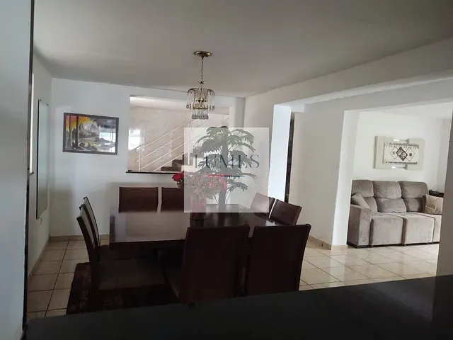 Casa com 320m² 4 quartos e 4 banheiros, à venda, no bairro Jardim Bela Vista em Americana