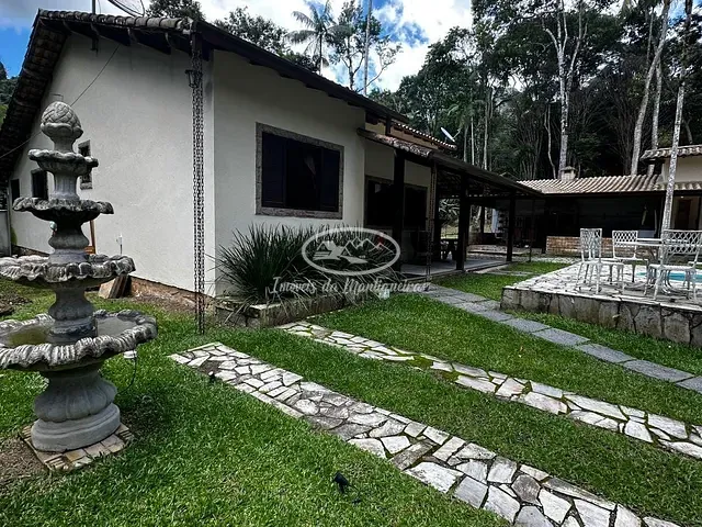 Casa com 600m² 4 quartos e 3 banheiros, à venda, no bairro Fazendinha (Penedo) em Itatiaia