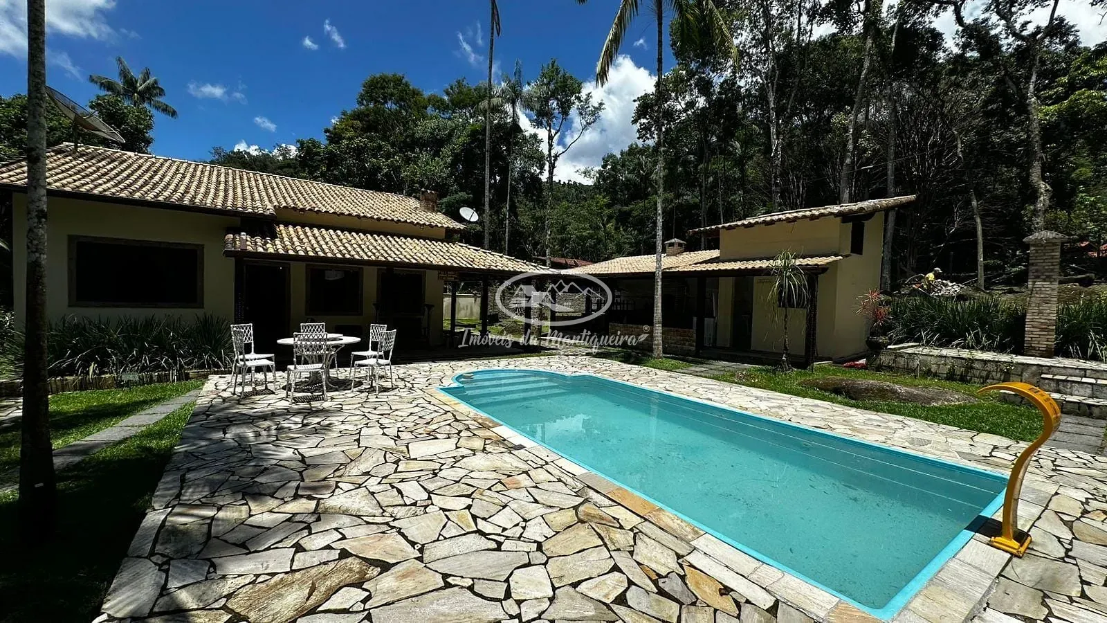 Casa, 4 quartos, 120 m² - Foto 1