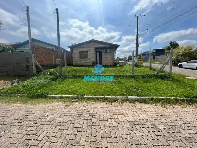 Casa com 300m² 2 quartos e 1 banheiro, à venda, no bairro Rincão da Madalena em Gravataí